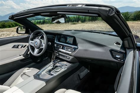 2023 BMW Z4 デビュー M スポーツ パッケージ、新しい塗装オプション、19 インチ ホイール - JP NewsS