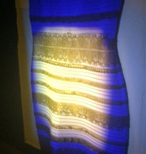 Color Of Dress Illusion