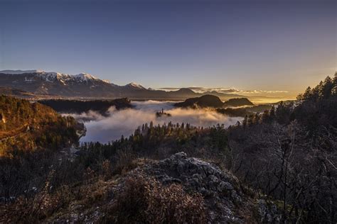 Dreamy Pixel | Capturing a spectacular sunrise at lake Bled - Dreamy Pixel