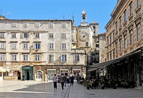 Architecture of Budapest, Central Hungary, Hungary - Architecture of Cities