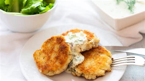 Fish Cakes with a light Tartar Sauce - Tips about Fish Cakes