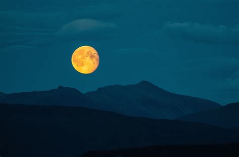 night, Mountain, Moon Wallpapers HD / Desktop and Mobile Backgrounds