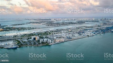 Miami Beach Drone Aerial Shot Stock Photo - Download Image Now - 1950 ...