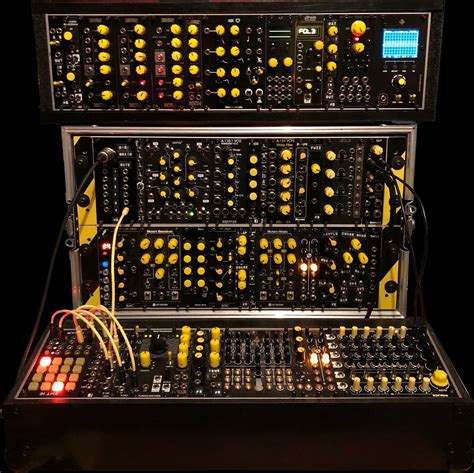 Pin by Demetrio García on Synths & Studio Gear | Synthesizer music, Electronic music instruments ...