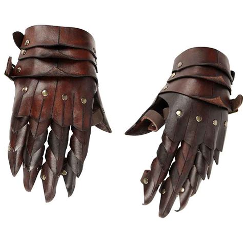 Clawed Leather Gauntlets