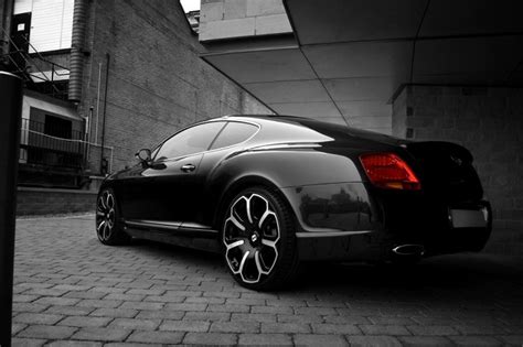 Project Kahn Release the Bentley Continental GTS 'Black Edition'