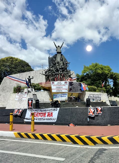 Edsa shrine : r/Philippines