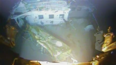 NTSB releases underwater image of El Faro wreckage, finds no remains ...