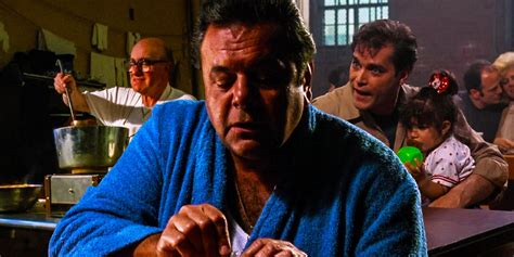 Goodfellas Fact-Check: How Accurate The Gangster Prison Scene Was