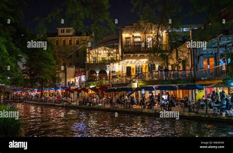 San antonio riverwalk night hi-res stock photography and images - Alamy