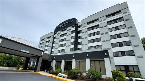 Courtyard by MARRIOTT - Shelton Connecticut King Bedroom Review - YouTube