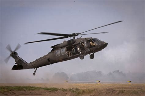 Black Hawk Helicopter Crash Witnesses Describe Horrific Scene - Newsweek