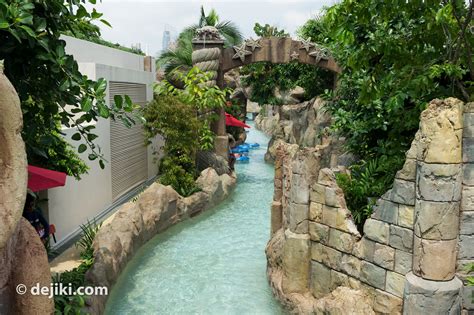 Marine Life Park: Adventure Cove Waterpark - review | Dejiki.com