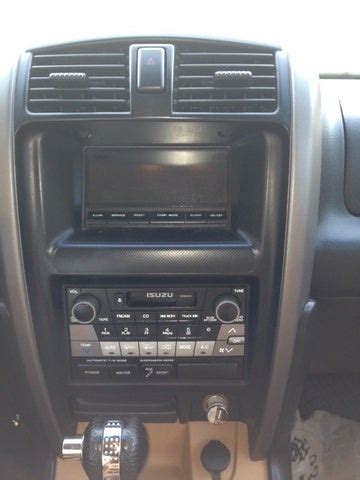 2002 Isuzu Axiom - Interior Pictures - CarGurus