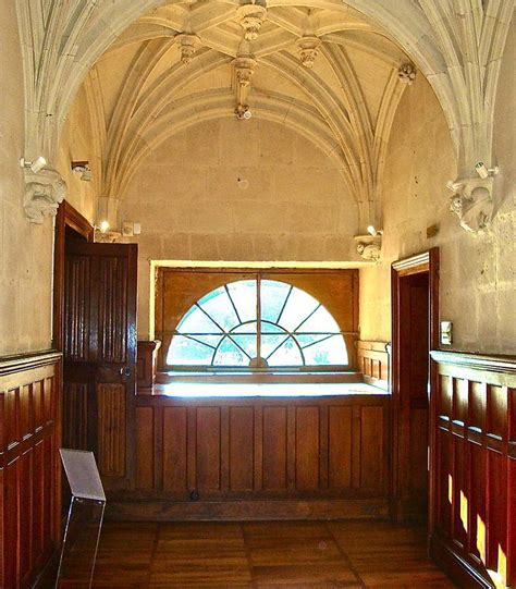 Azay-le-Rideau, a hallway - Category:Interior of Château d'Azay-le-Rideau — Wikimedia Commons ...