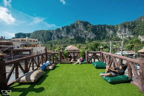 3 BEST and COOLEST Hostels in Krabi 2021 (Solo-Travel + Map)