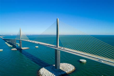 Tips For Driving Safely Over Florida Bridges | The Florida Law Group