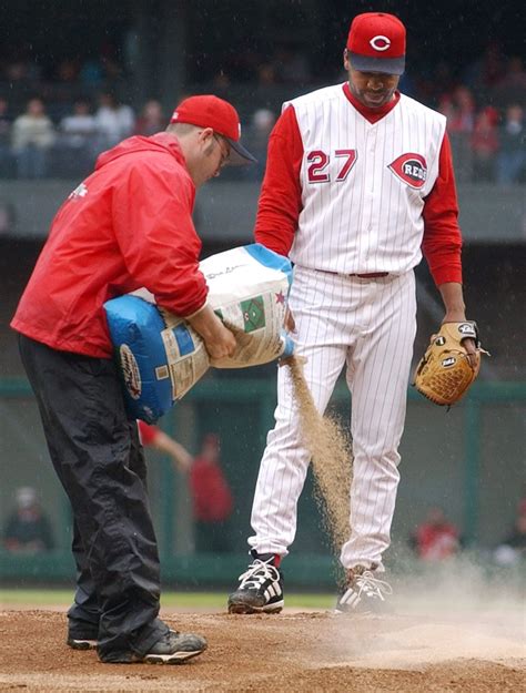 Cincinnati Reds pitcher Jose Rijo delivers in the early innings of World Series game 4 in ...