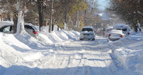 Blizzard Warnings Across the Country Have People Hunkering Down