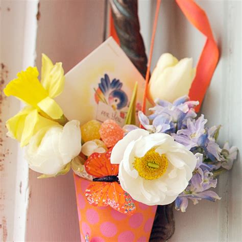 DIY May Day Baskets | Hallmark Ideas & Inspiration