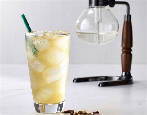 Starbucks Opens Largest Store in South Korea