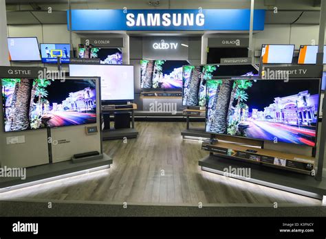 Best Buy Electronics Store, NYC, USA Stock Photo - Alamy