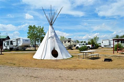 7 Best Campgrounds in Badlands National Park, SD | PlanetWare