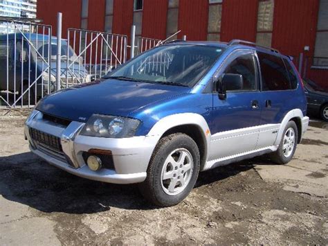 1999 Mitsubishi RVR specs