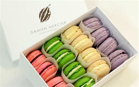 HD wallpaper: Food Macaroon Sweets, damien mercier burger in box | Wallpaper Flare