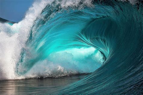 Download Nature Wave HD Wallpaper