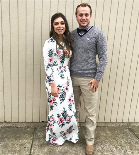 The Duggar family Blog: Updated photo of Josiah and Lauren!