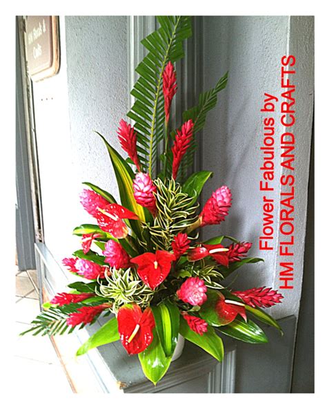 These Hawaiian flowers are the envy of many nations! | Tropical floral arrangements, Flower ...