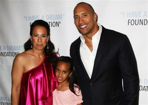 World of faces dwayne-johnson-family - World of faces