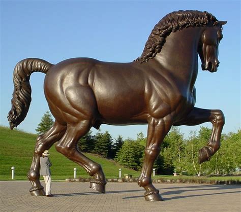 DaVinci's horse with man leaning on leg giving size perspective - 24 ft ...