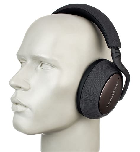 Bowers & Wilkins PX7 Review | headphonecheck.com