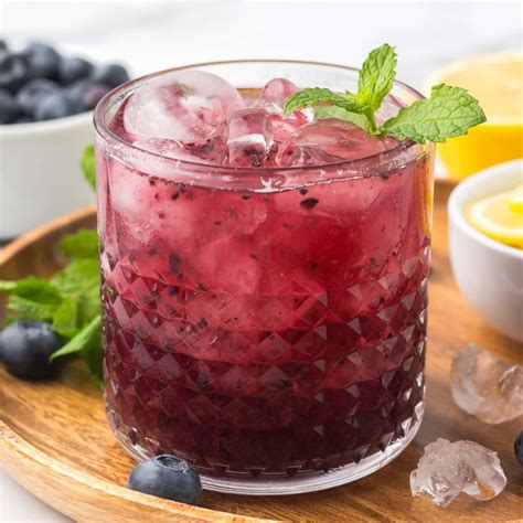 Blueberry Lemonade Vodka Cocktail - Cooking Up Memories