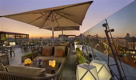 Ritz-Carlton Moscow | Luxury 5* Hotel With Rooftop Bar | Red Savannah