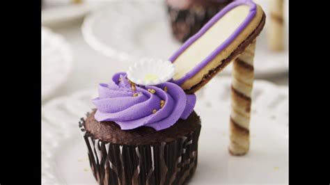 HIGH HEEL CUPCAKES - YouTube