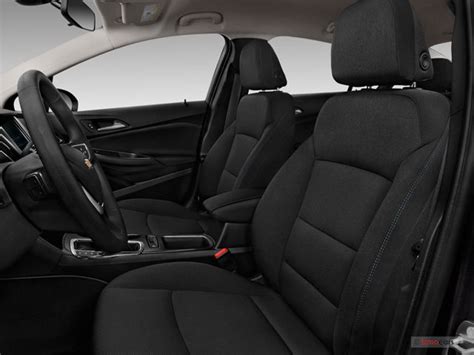 2016 Chevrolet Cruze: 64 Interior Photos | U.S. News