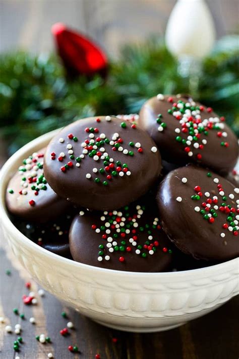 These homemade peppermint patties make a great holiday gift. | Peppermint patty recipe, Homemade ...