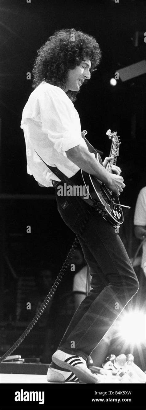 Brian May guitarist of Queen at Live Aid Concert 1985 Wembley Stadium ...