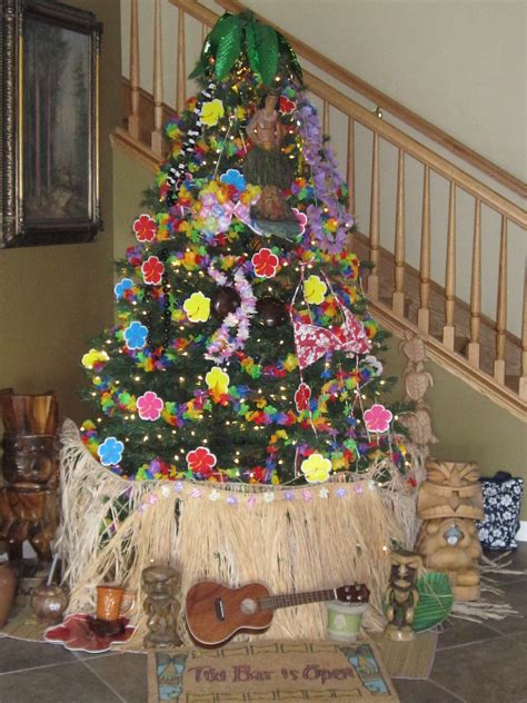 Hawaii Tree 2010 | Holiday tree decorations, Christmas tree themes, Tropical christmas