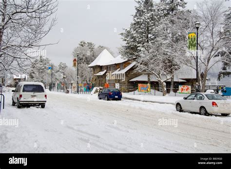 Canada, Alberta, Jasper. Downtown Jasper in the winter Stock Photo - Alamy