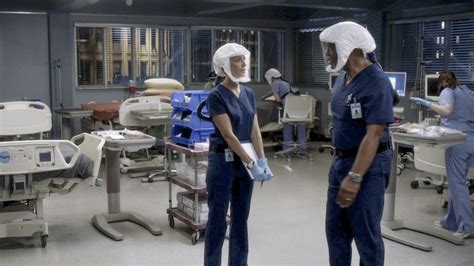 'Grey's Anatomy' Winter Finale: Mer's 'COVID High', & Maggie's High ...