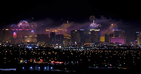 [Original] - Las Vegas July 4th Firework Show Grand Finale (4K) : r ...