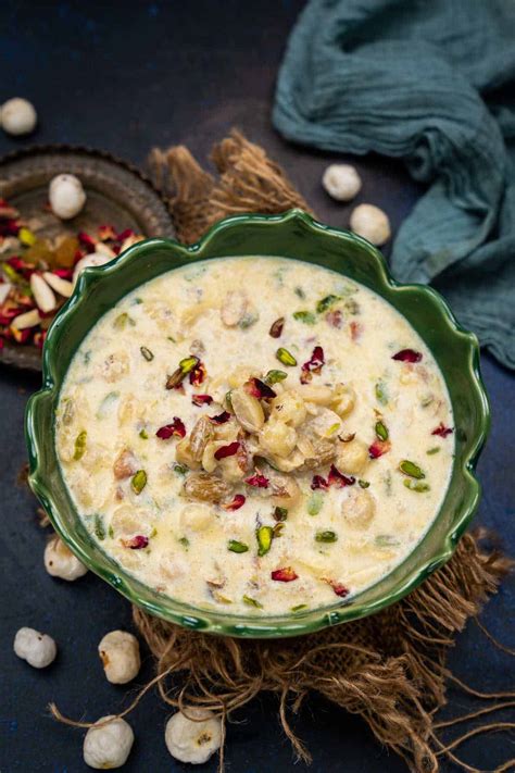 Phool Makhana Kheer Recipe (Makhane Ki Kheer) + Video