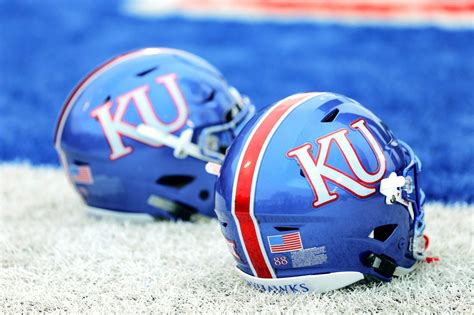 Kansas Football: The 10 greatest Jayhawks of all-time