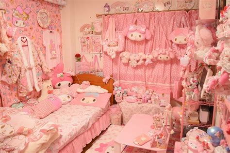 Pin by 💓 on ROOM INSPO | Kawaii bedroom, Hello kitty room decor, Kawaii room