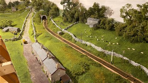 A Scenic Overhaul - Yorkshire Dales Model Railway - YouTube