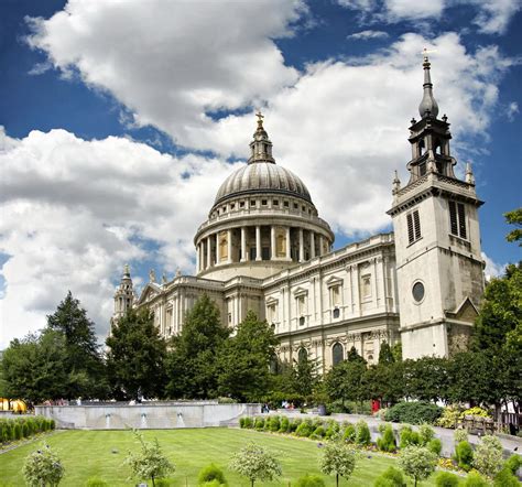 St. Paul's Cathedral on AboutBritain.com